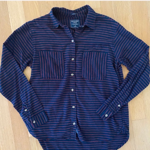 Abercrombie & Fitch Tops - Abercrombie & Fitch navy boyfriend button up shirt